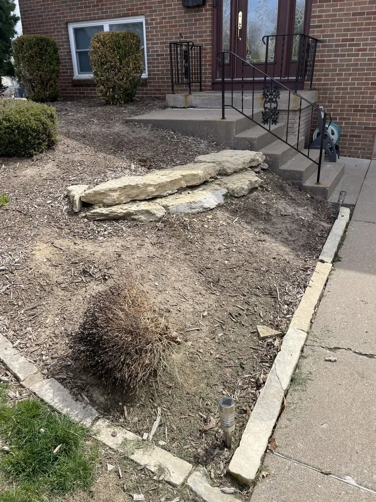 Local yard cleanup service for homes in Davenport, IA by Cuttin' It Close