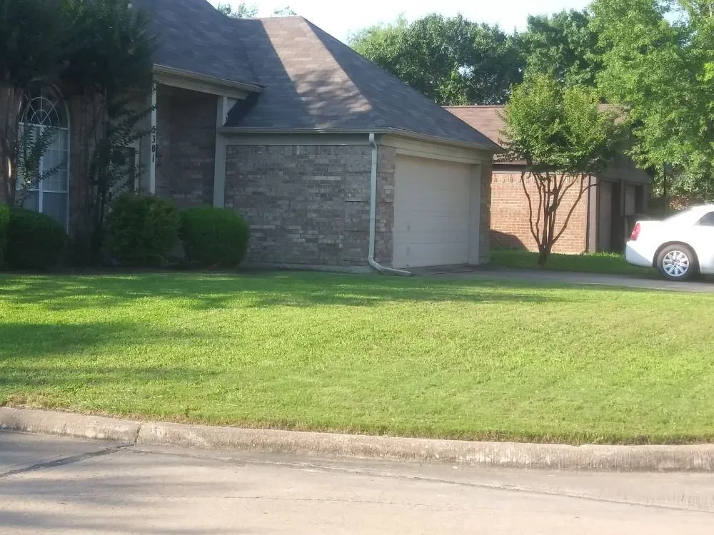 Affordable landscaping services in Arlington, TX - Cuttin It Close Lawn Care Service