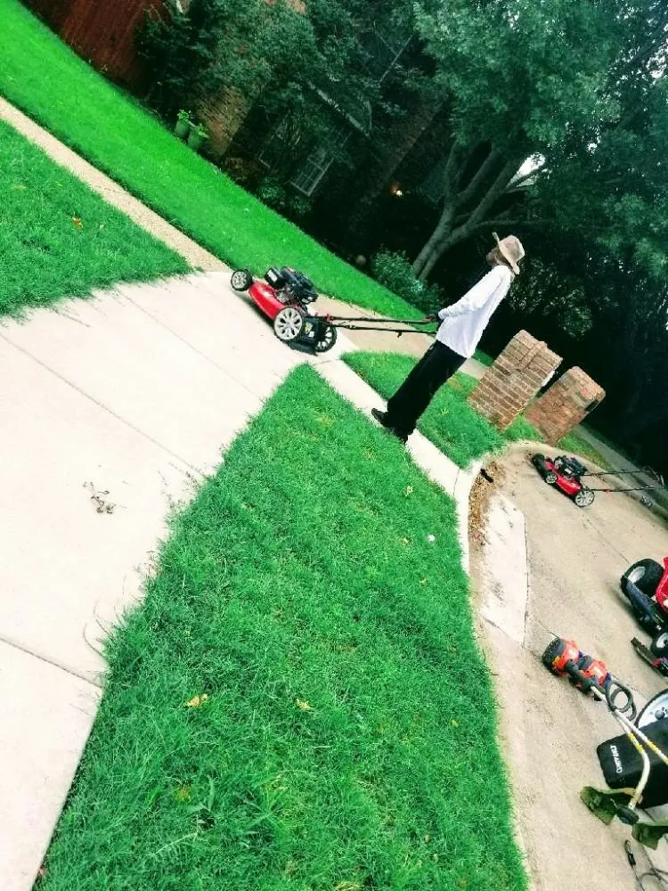 Top-rated yard cleanup service for beautiful yards in Arlington, TX by Cuttin It Close Lawn Care Service