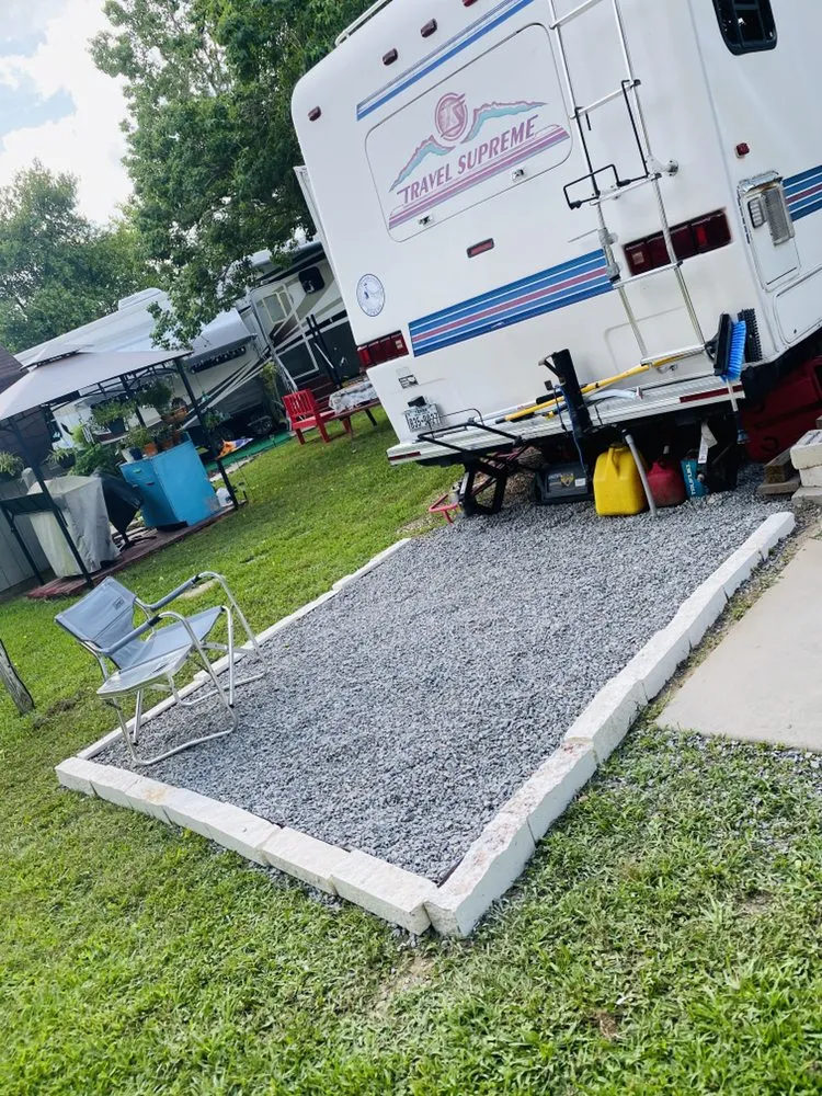 Local lawn mowing service experts serving Livingston, TX - Cuttin Texas