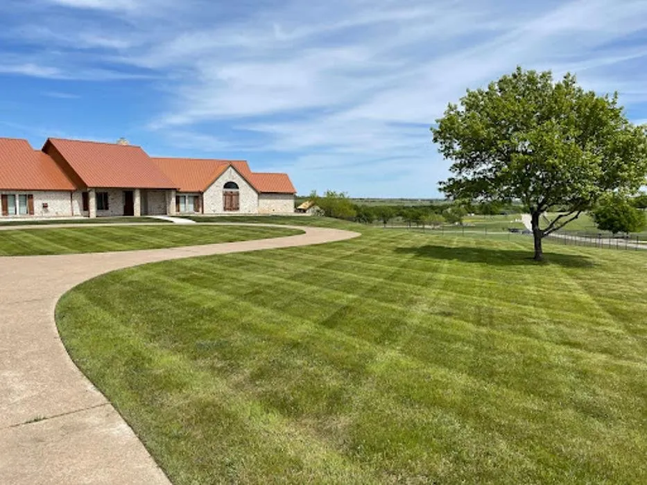 Trusted lawn mowing service for beautiful yards across Willow Park, TX - Cutting Acres Landscape
