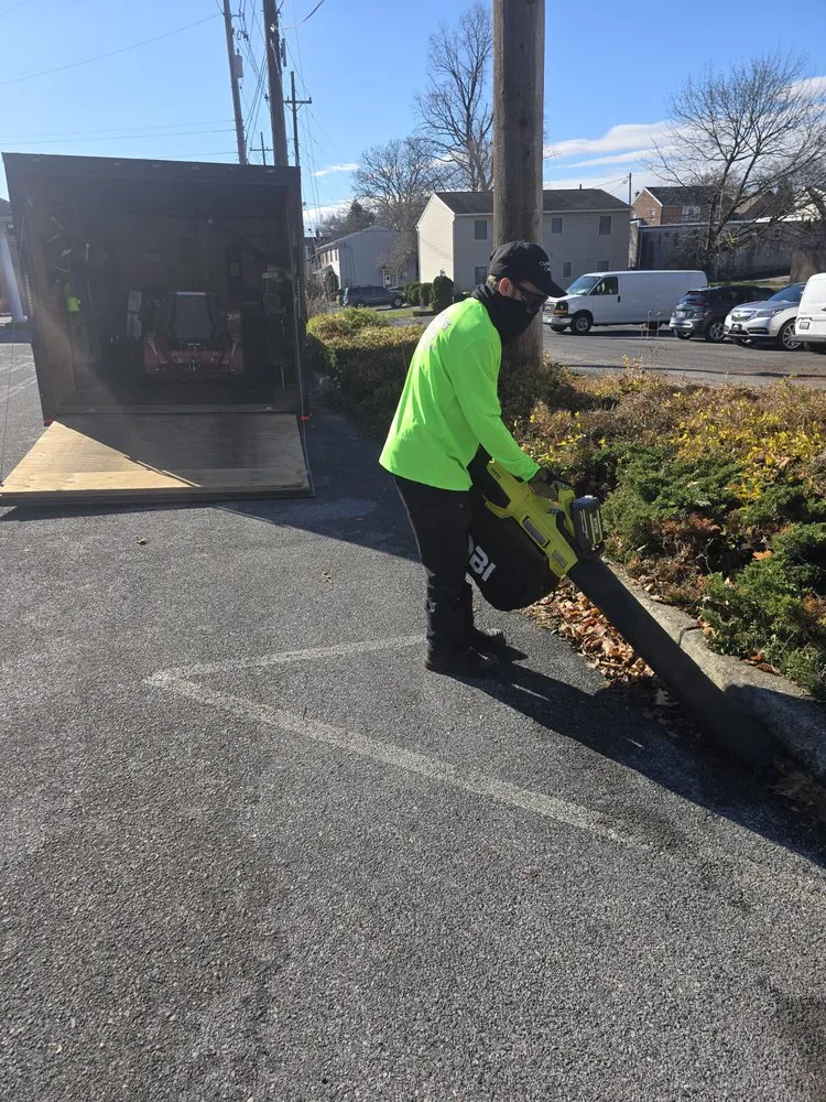 Professional yard maintenance experts serving Greencastle, PA - Cutting Crew