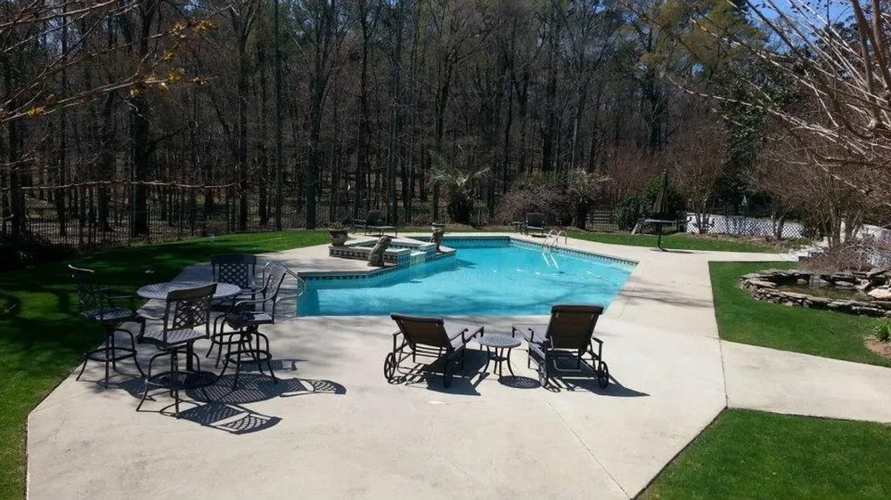 Affordable yard maintenance experts serving Evans, GA - Cutting Edge Augusta