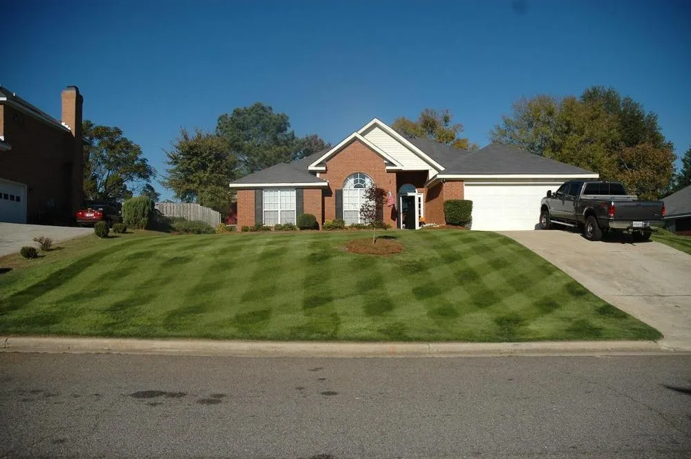 Local yard cleanup service in Evans, GA - Cutting Edge Augusta