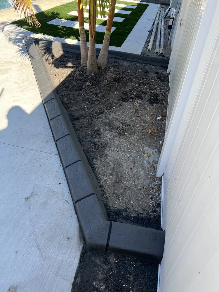 Affordable landscape design in Tampa, FL - Cutting Edge Curbing