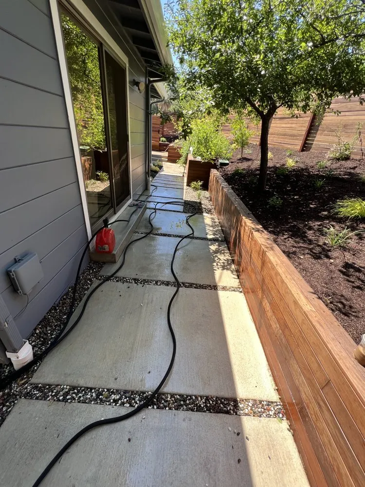 Affordable yard maintenance experts serving Sunnyvale, CA - Cutting Edge Design & Build
