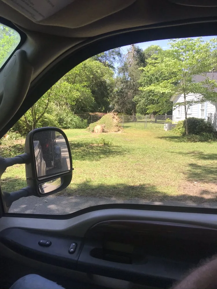 Expert outdoor landscaping in Hawkinsville, GA by Cutting Edge