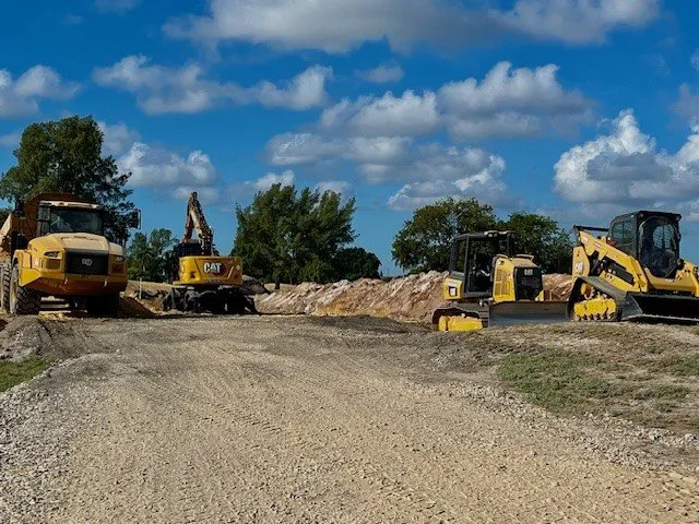 Expert outdoor landscaping in Pompano Beach, FL - Cutting Edge Industries