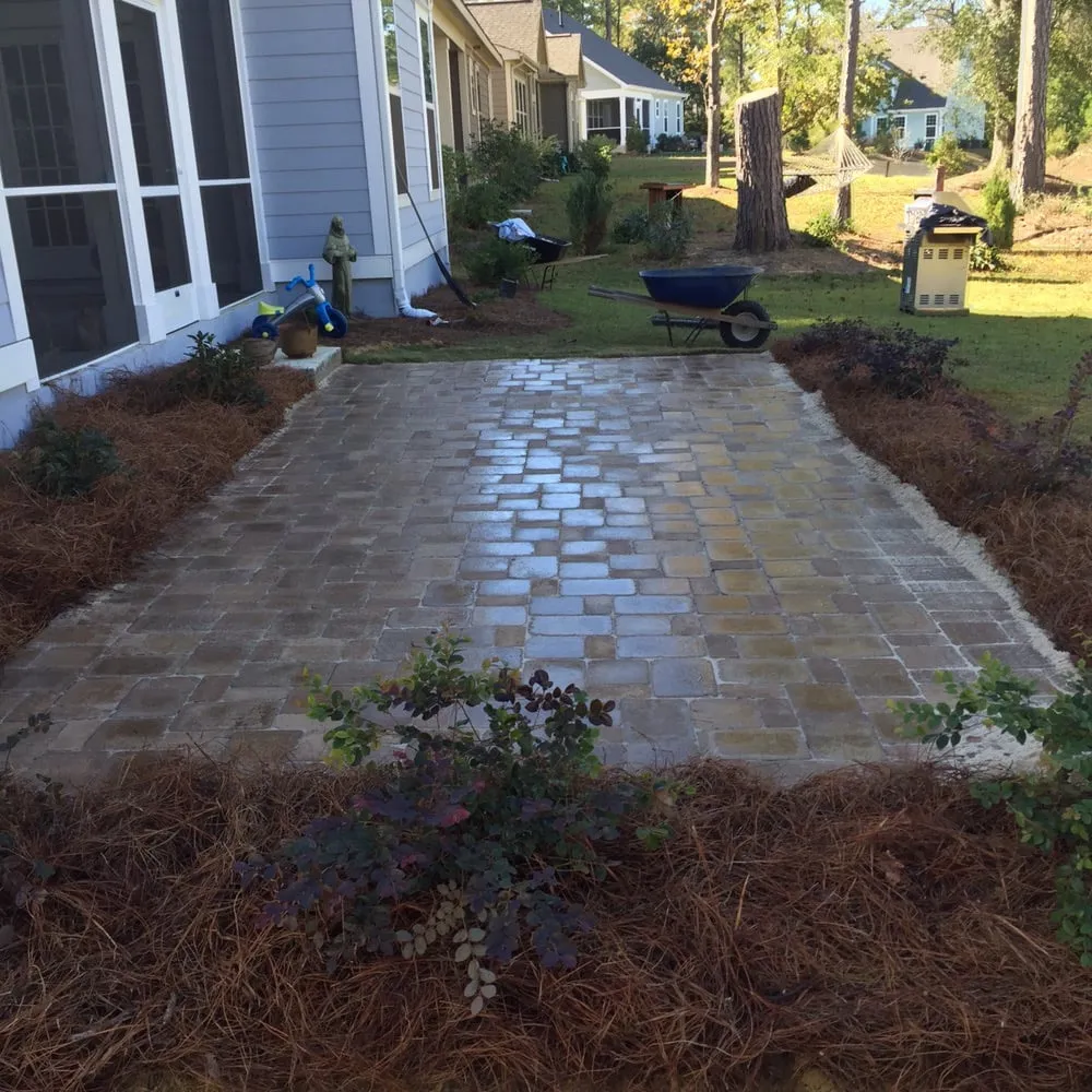 Professional outdoor landscaping experts serving Leland, NC - Cutting Edge Landscape Services