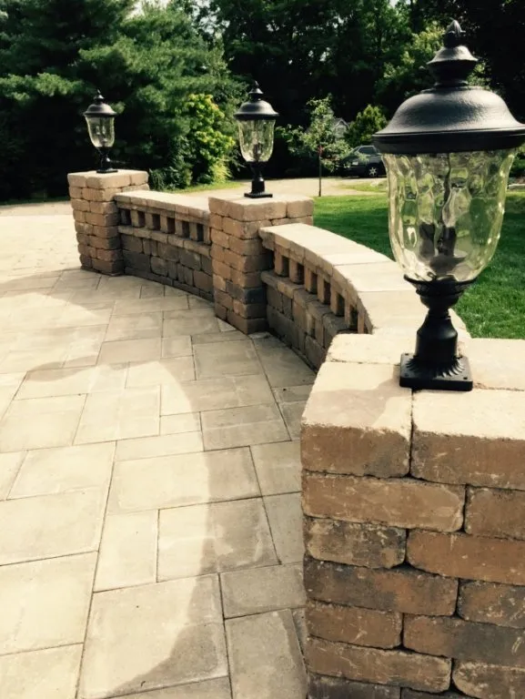 Professional lawn care service experts serving Nicholasville, KY - Cutting Edge Landscapes