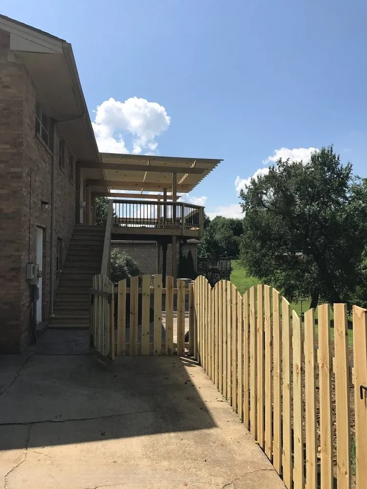 Professional landscaping services experts serving Nicholasville, KY - Cutting Edge Landscapes