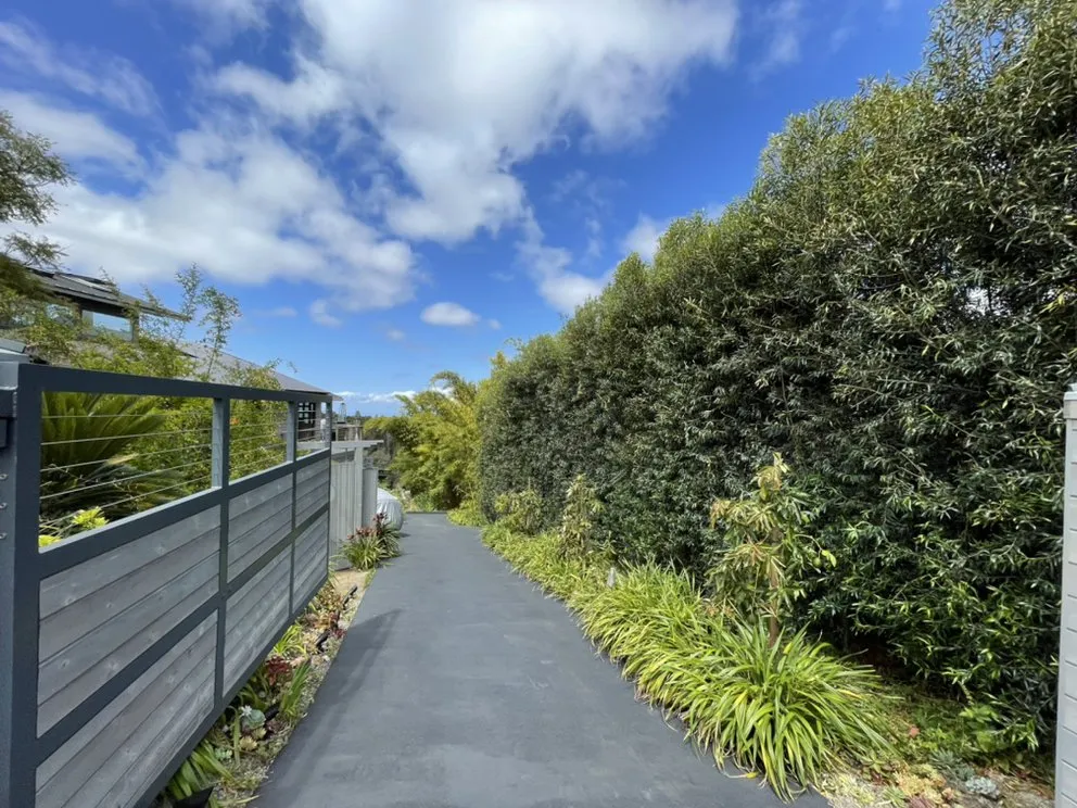 Affordable yard cleanup service in Pukalani, HI - Cutting Edge Landscaping & Tree Trimming