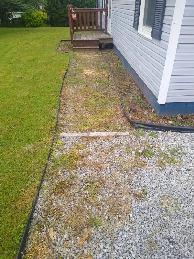 Professional garden landscaping experts serving Windber, PA - Cutting Edge Landscaping and Handyman Services