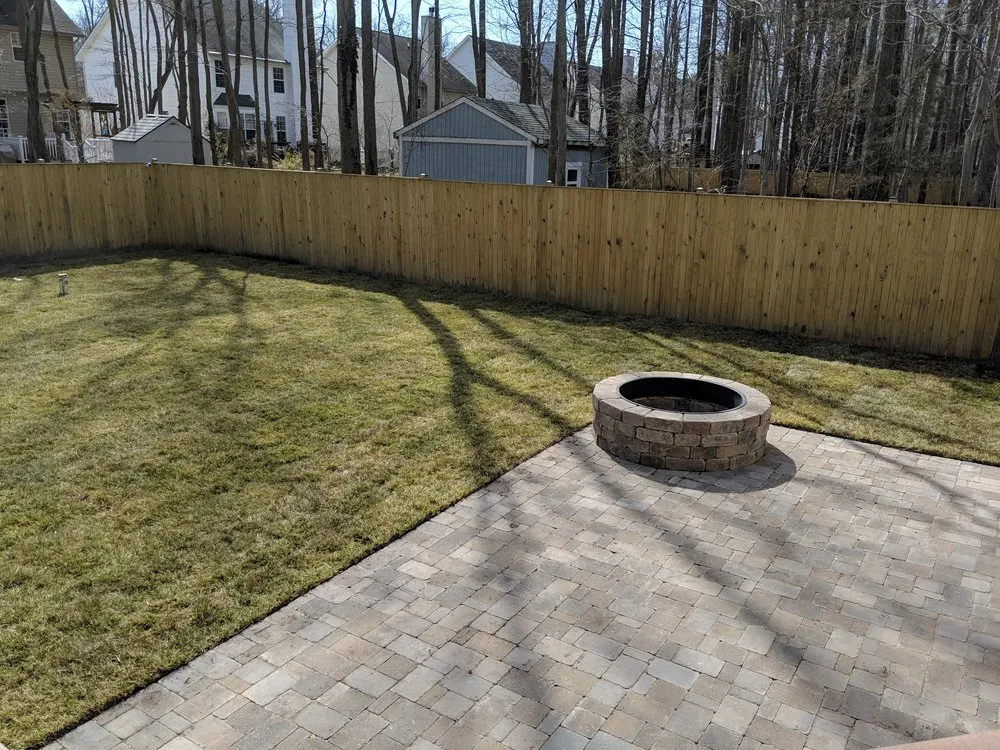 Professional outdoor landscaping experts serving Edgewater, MD - Cutting Edge Landscaping