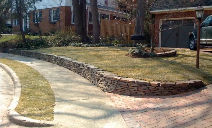 Professional lawn care service in Alexandria, VA by Cutting Edge Lawn & Landscaping