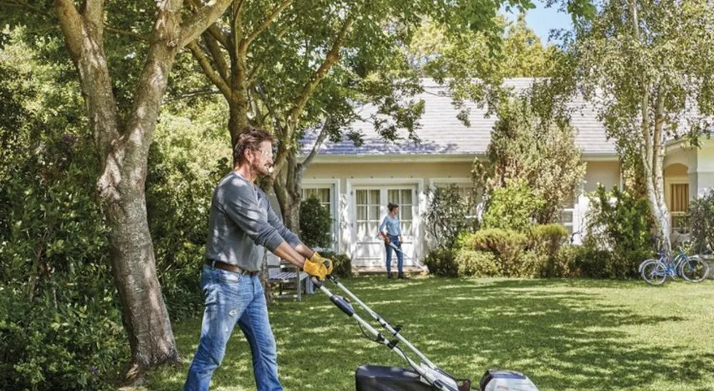 Expert landscaping services in Bedford, IN by Cutting Edge Lawn And Home