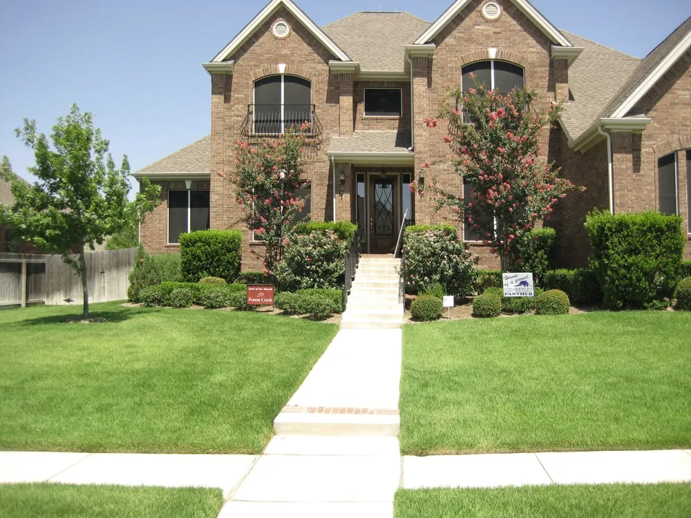 Expert yard cleanup service for beautiful yards in Austin, TX by Cutting Edge Lawn Care
