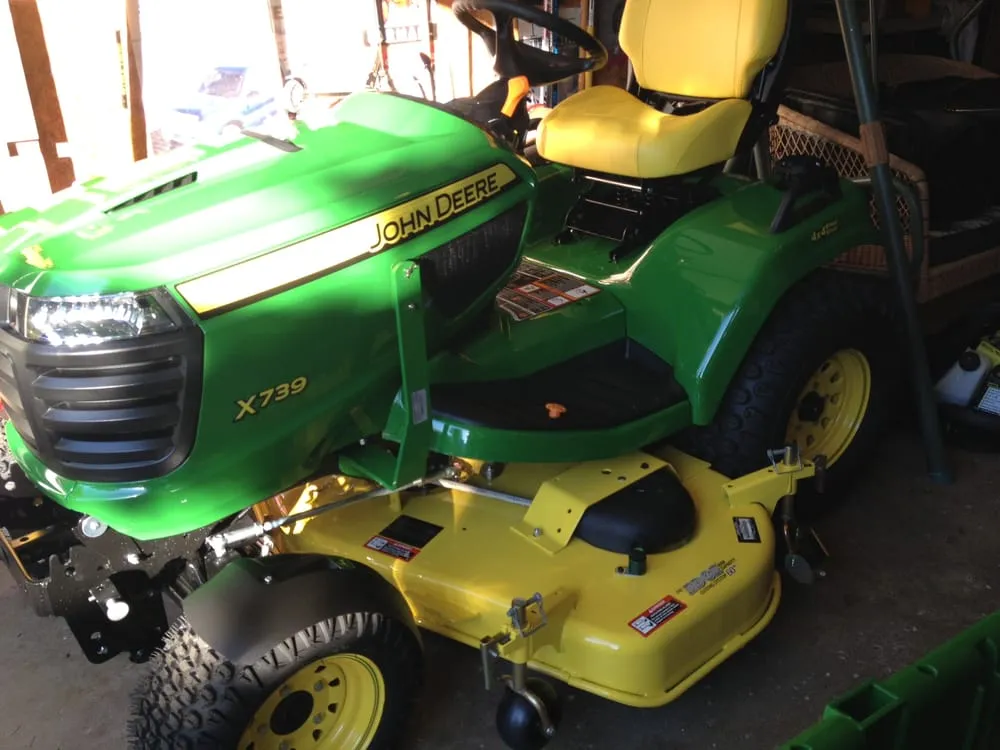 Top-rated residential landscaping near you in Green Bay, WI by Cutting Edge Lawn Care