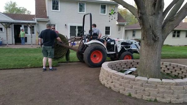 Cutting Edge Lawn Care Logo
