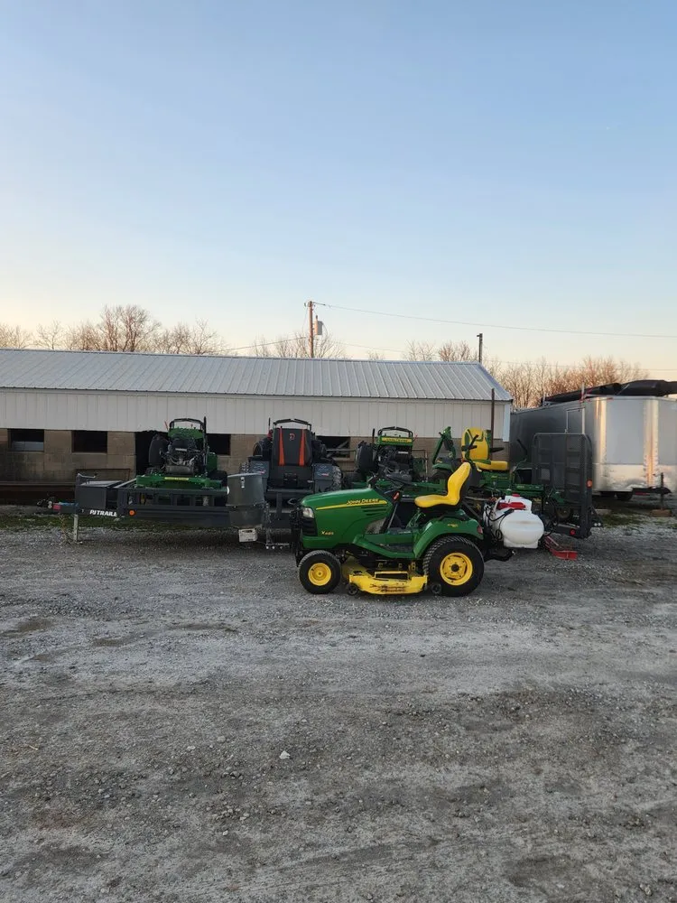 Affordable yard cleanup service near you across Hedrick, IA - Cutting Edge Lawn Care