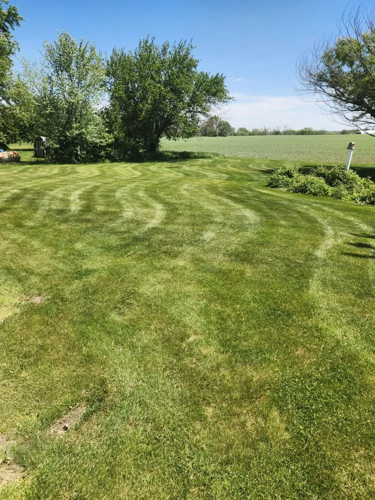 Custom landscaping services in Hedrick, IA - Cutting Edge Lawn Care