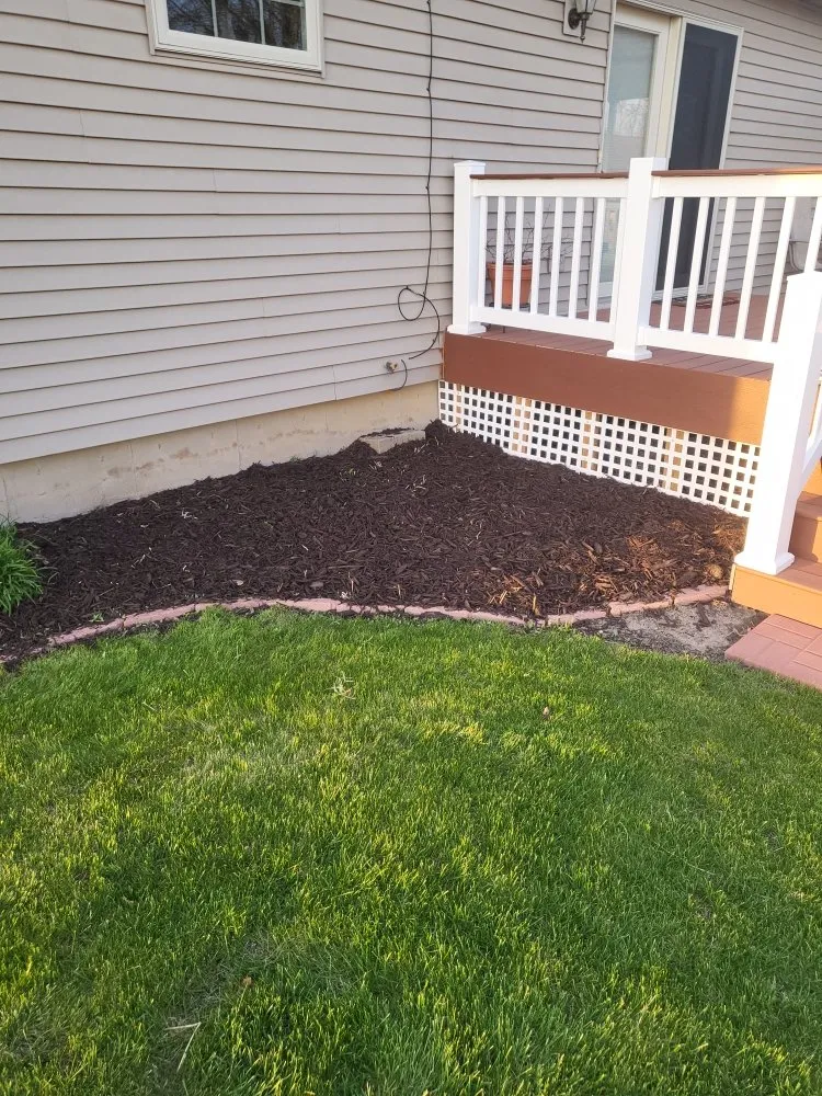 Expert landscape design in Hedrick, IA by Cutting Edge Lawn Care