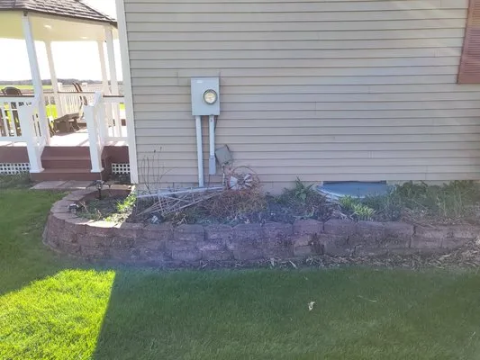 Cutting Edge Lawn Care Logo
