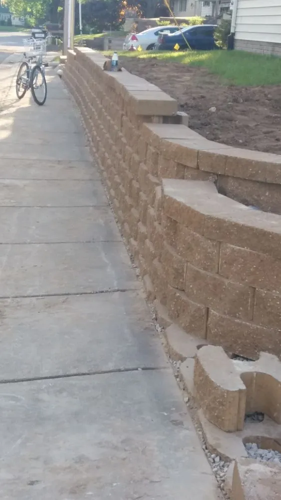 Custom outdoor landscaping in Lansing, MI - Cutting Edge Lawn Care