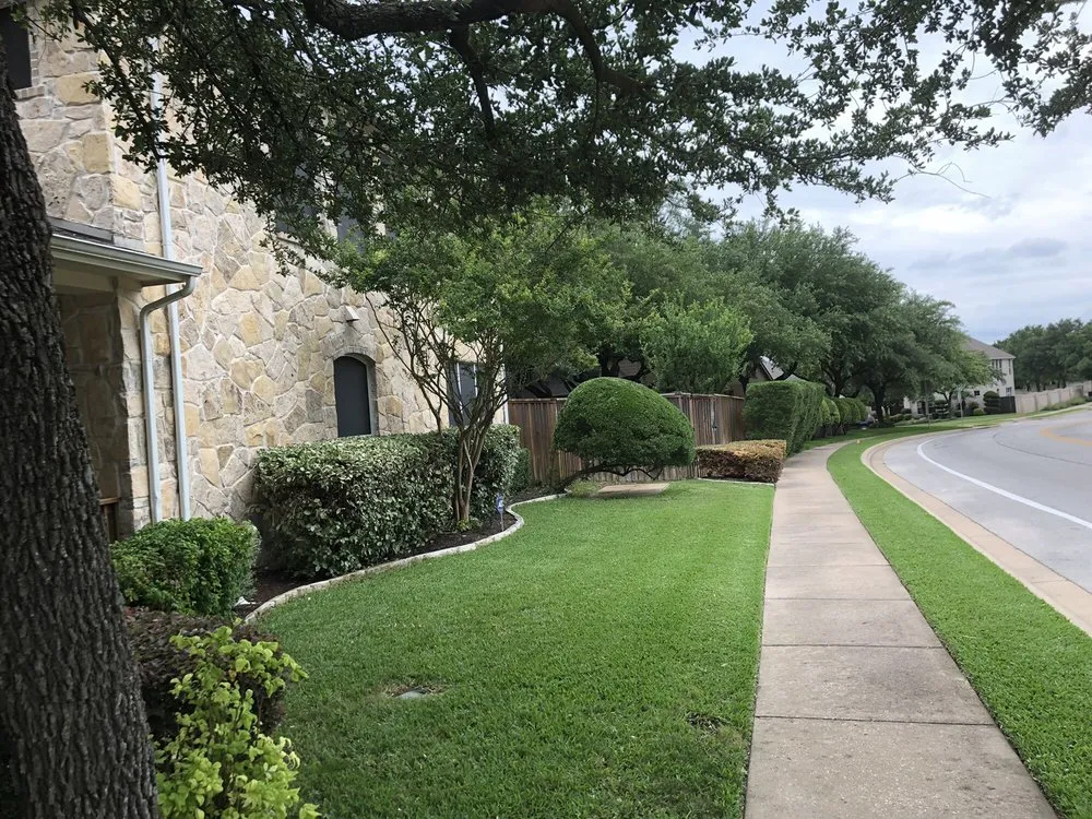Reliable lawn mowing service experts serving Round Rock, TX - Cutting Edge Lawn Care
