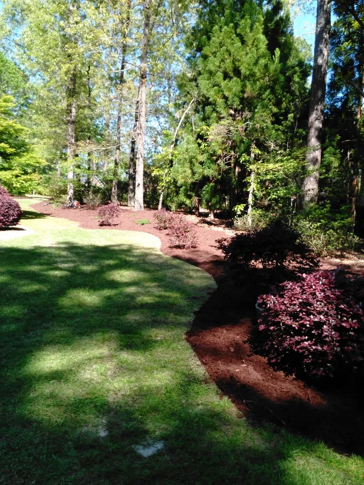 Custom outdoor landscaping in Ridgeway, SC - Cutting Edge Lawn Service