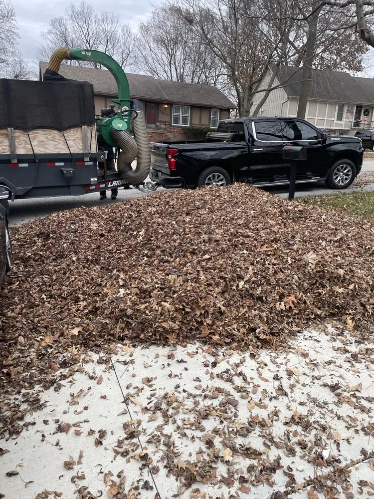 Custom garden landscaping in Smithville, MO by Cutting Edge Lawn Solutions