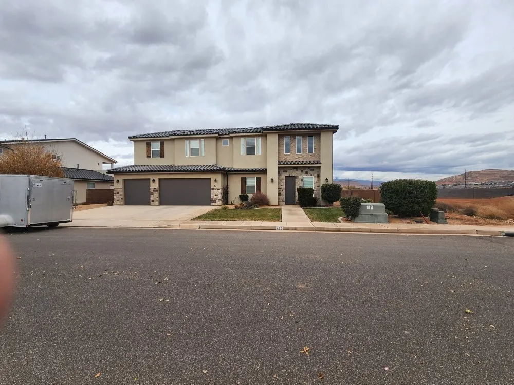 Top-rated yard maintenance in Washington, UT by Cutting Edge Lawncare