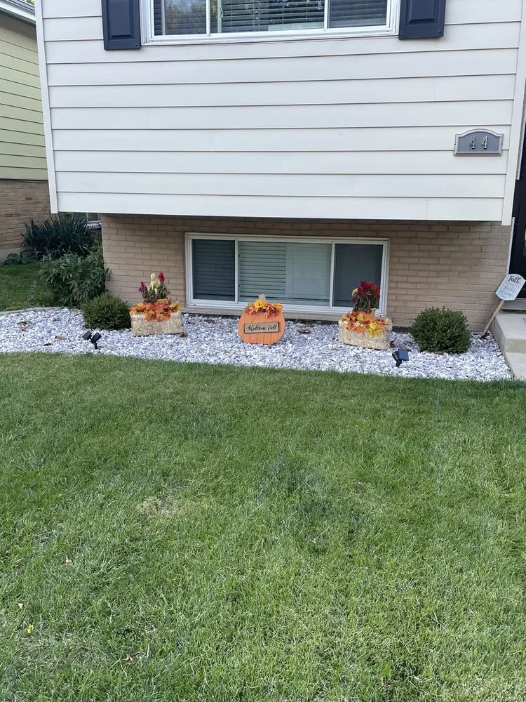 Reliable yard maintenance experts serving Westchester, IL - Cutting Edge Lawncare