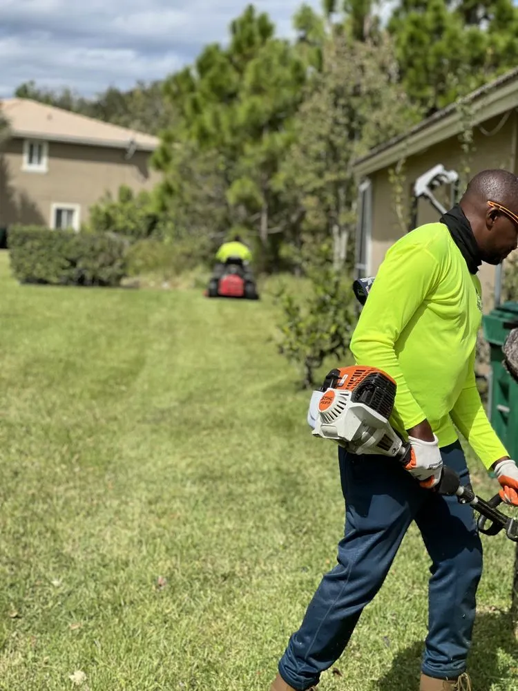 Trusted garden landscaping in Port St. Lucie, FL by Cutting Edge Lcs