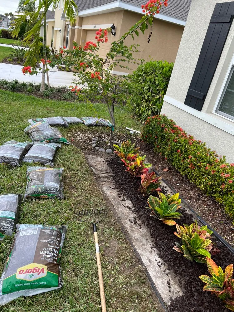 Custom residential landscaping in Port St. Lucie, FL by Cutting Edge Lcs