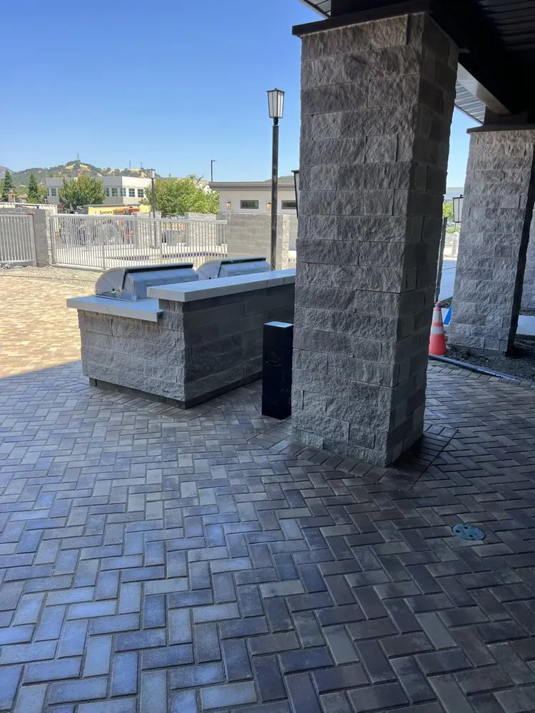 Top-rated landscape installation in Sacramento, CA - Cutting Edge Pavers & Outdoor Living