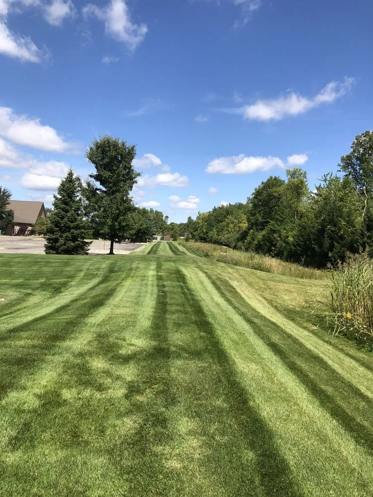 Custom yard cleanup service in Flat Rock, MI - Cutting Edge Property Maintenance