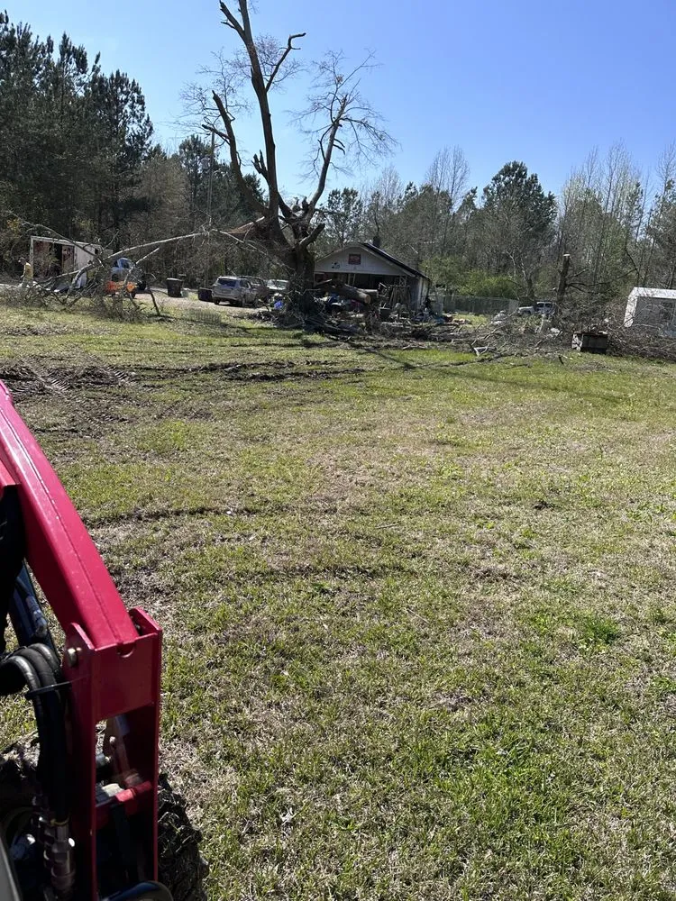 Reliable outdoor landscaping in Guntown, MS by Cutting Edge Property Service