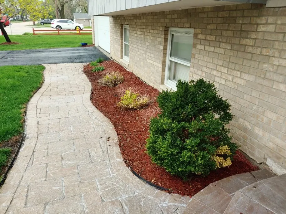 Affordable landscaping services for year-round maintenance across Villa Park, IL - Cutting Edge Property Service