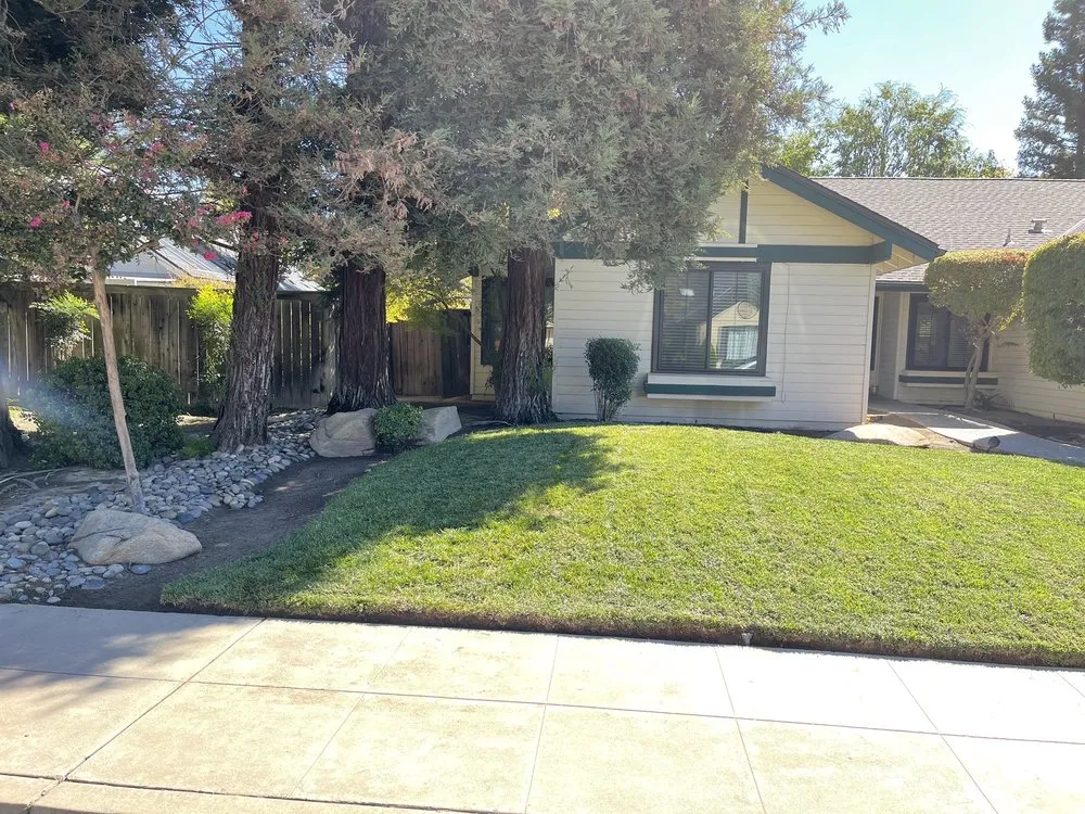 Top-rated lawn mowing service near you across Fresno, CA - Cutting Edge Property Solutions