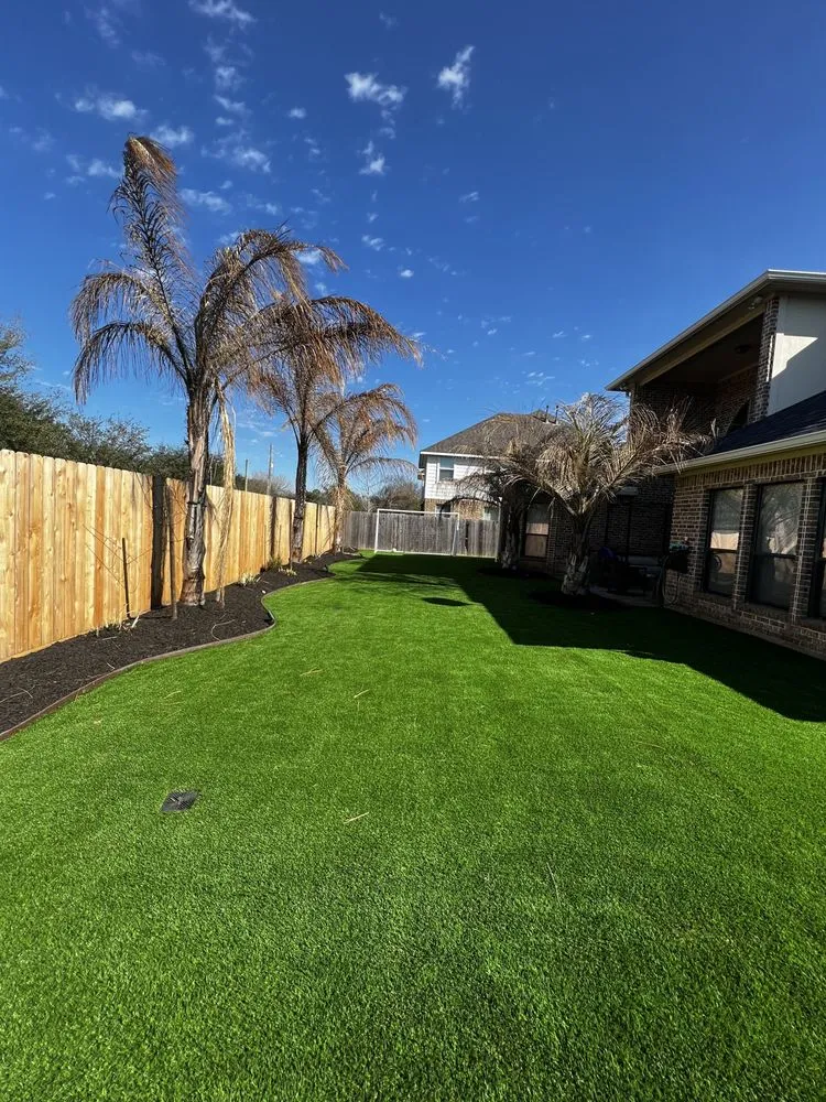 Professional lawn care service in Lake Jackson, TX - Cutting Edge Services