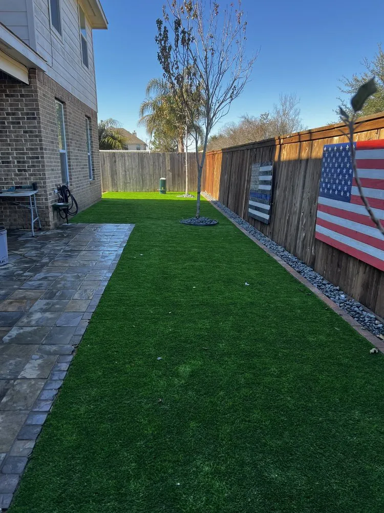 Top-rated yard cleanup service experts serving Lake Jackson, TX - Cutting Edge Services