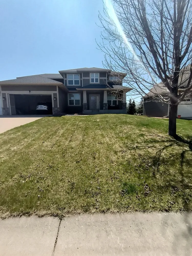 Top-rated residential landscaping experts serving Saint Paul, MN - Cutting Edge Services