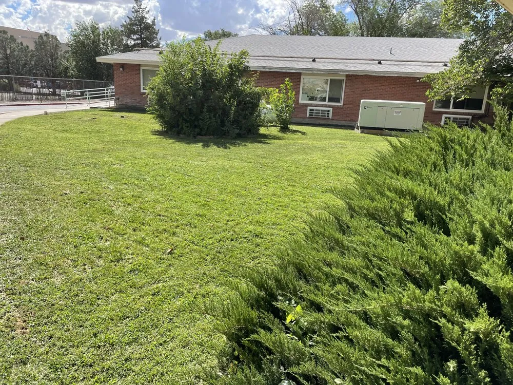 Custom lawn care service in Farmington, NM - Cutting Edge Yard Care