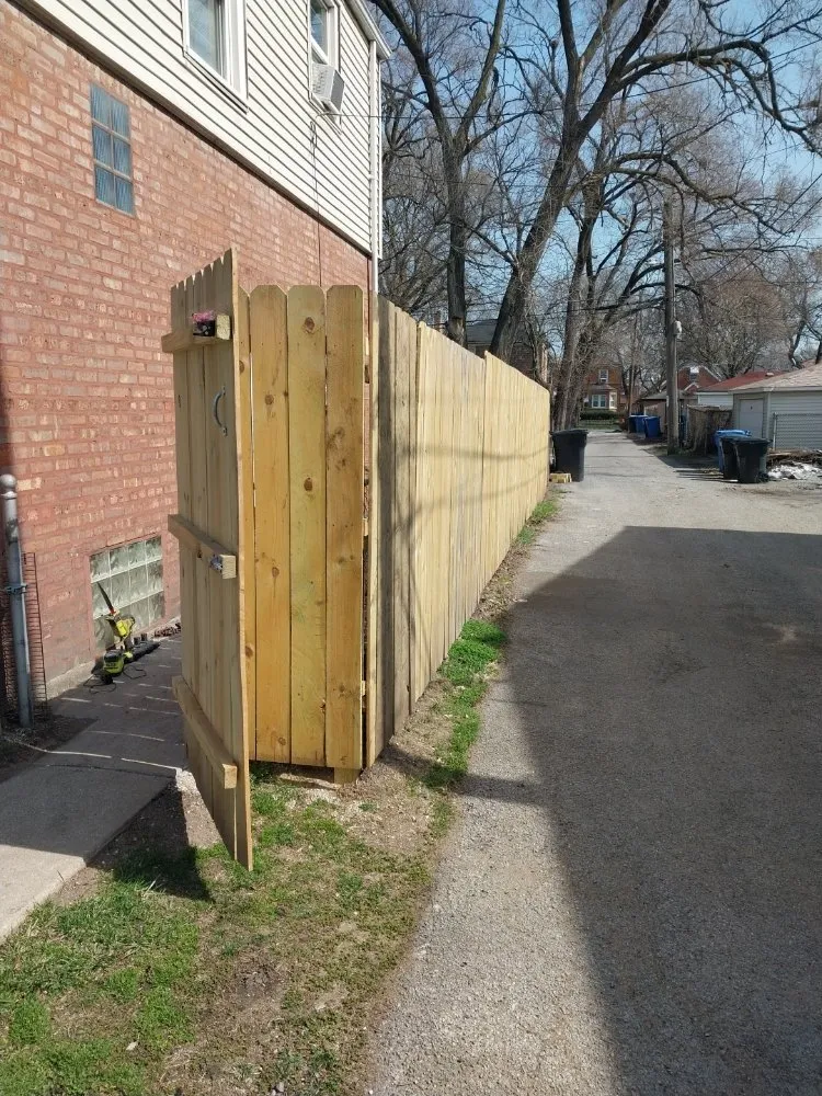 Trusted landscaping services near you in Chicago, IL by Cutting Edgg Lawncare Services