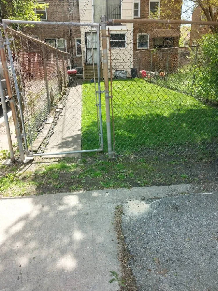 Top-rated lawn mowing service in Chicago, IL by Cutting Edgg Lawncare Services