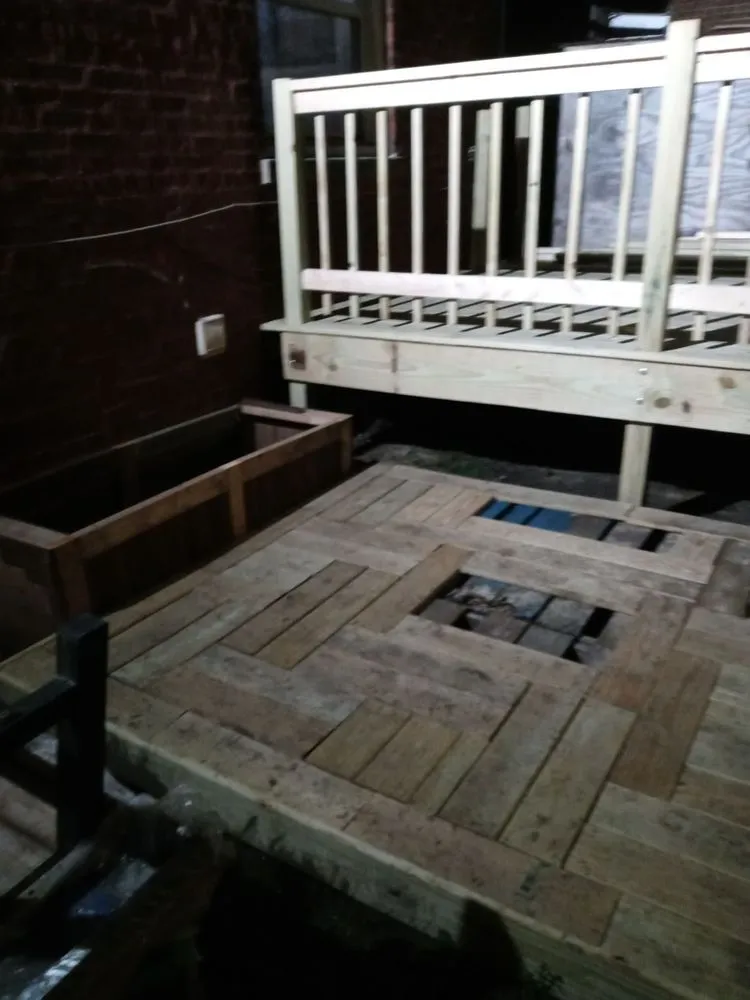 Reliable landscaping services experts serving Chicago, IL - Cutting Edgg Lawncare Services