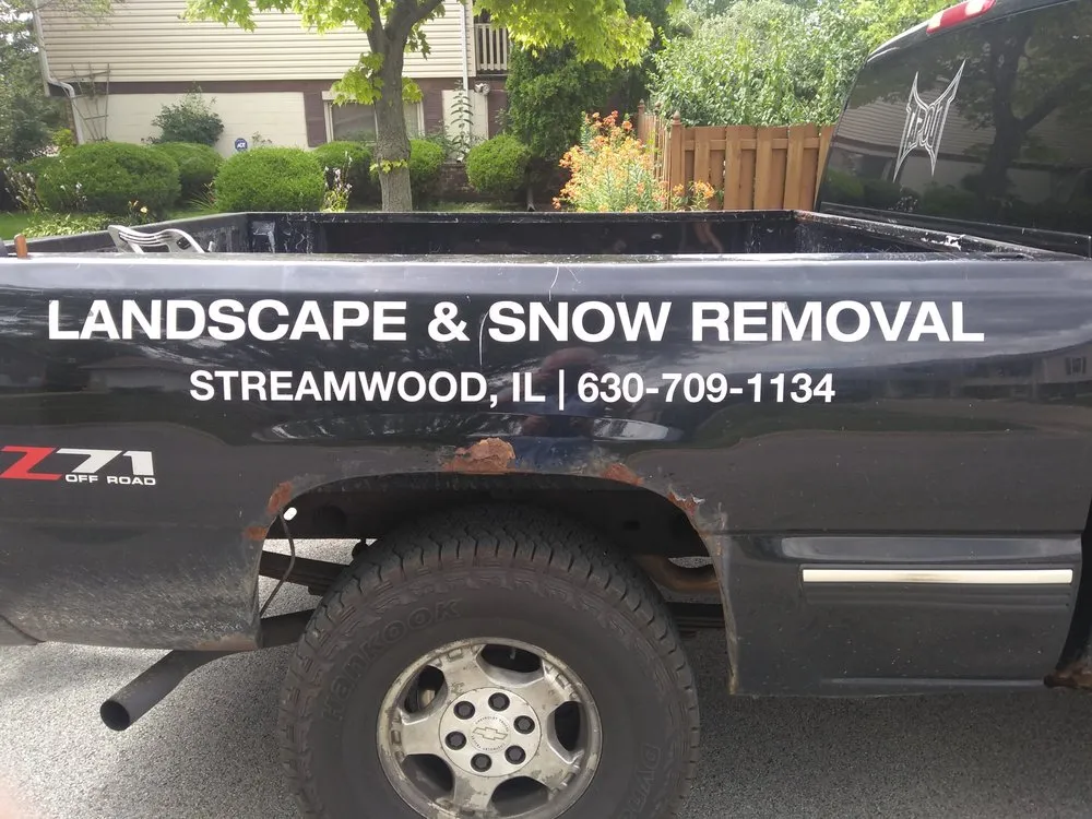 Reliable yard cleanup service experts serving Streamwood, IL - Cutting it Up Landscaping