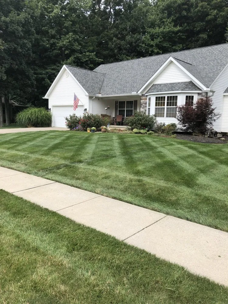 Affordable landscaping services in Hebron, OH - Cutting Season Lawn Care