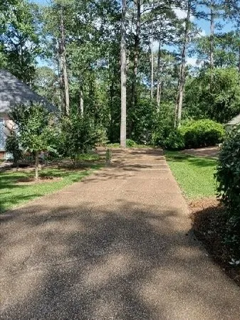 Reliable landscape installation experts serving Jackson, MS - Cutting Up Lawn Service